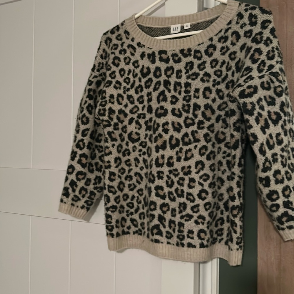 GAP Sweater